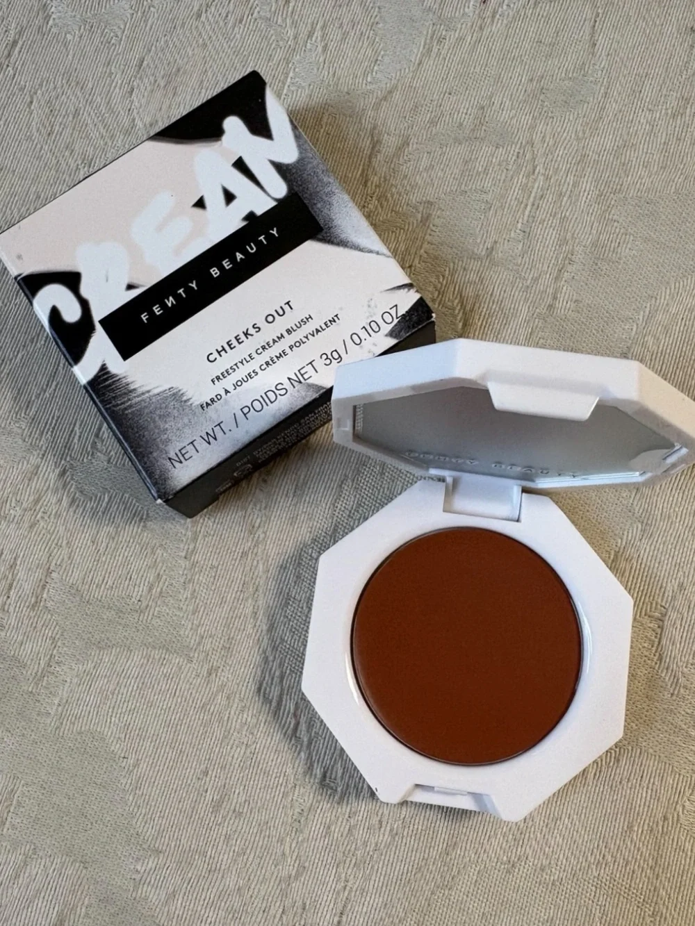 Fenty Beauty Cheeks Out Freestyle Cream Blush — Rose Latte 10 BNIB